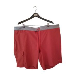 Duluth Trading Red Men's Shorts Size 48 Inseam 9 in